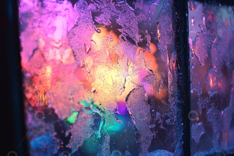 高清大图下载【趣麦麦图】彩色灯光下的冰霜纹理