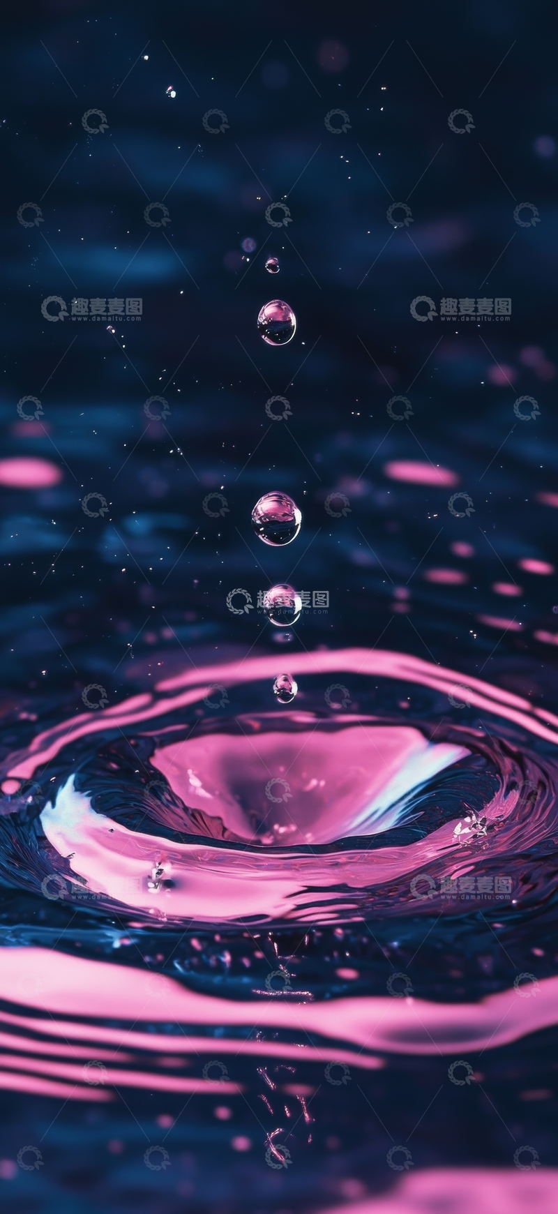 高清大图下载【趣麦麦图】水滴落入水面，激起粉色涟漪