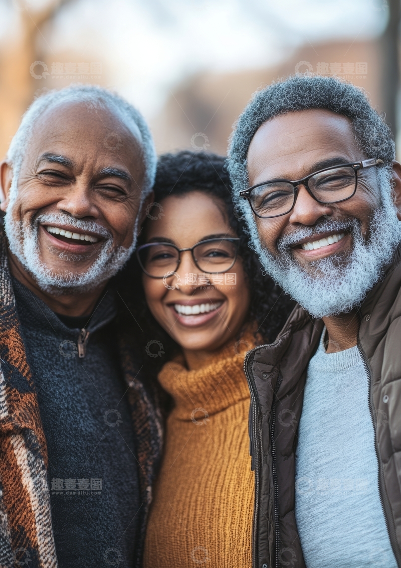 三代同堂的温馨笑容