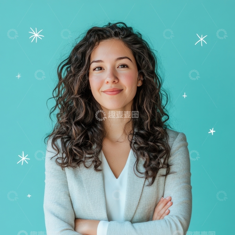 高清大图下载【趣麦麦图】微笑女性，蓝色背景