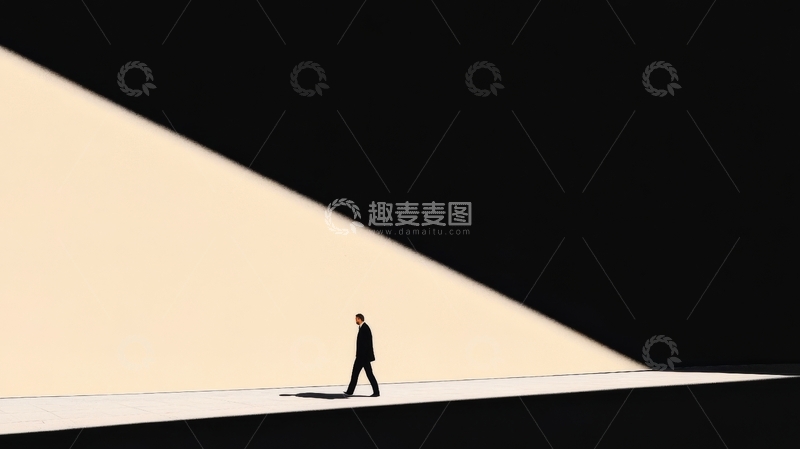 高清大图下载【趣麦麦图】光影中行走的孤独身影