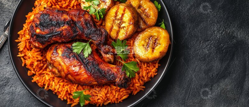 高清大图下载【趣麦麦图】烤鸡配橙色米饭和炸香蕉