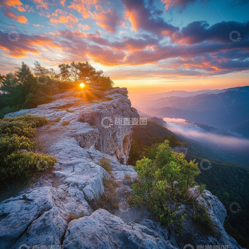 高清大图下载【趣麦麦图】山崖日出，云海缭绕