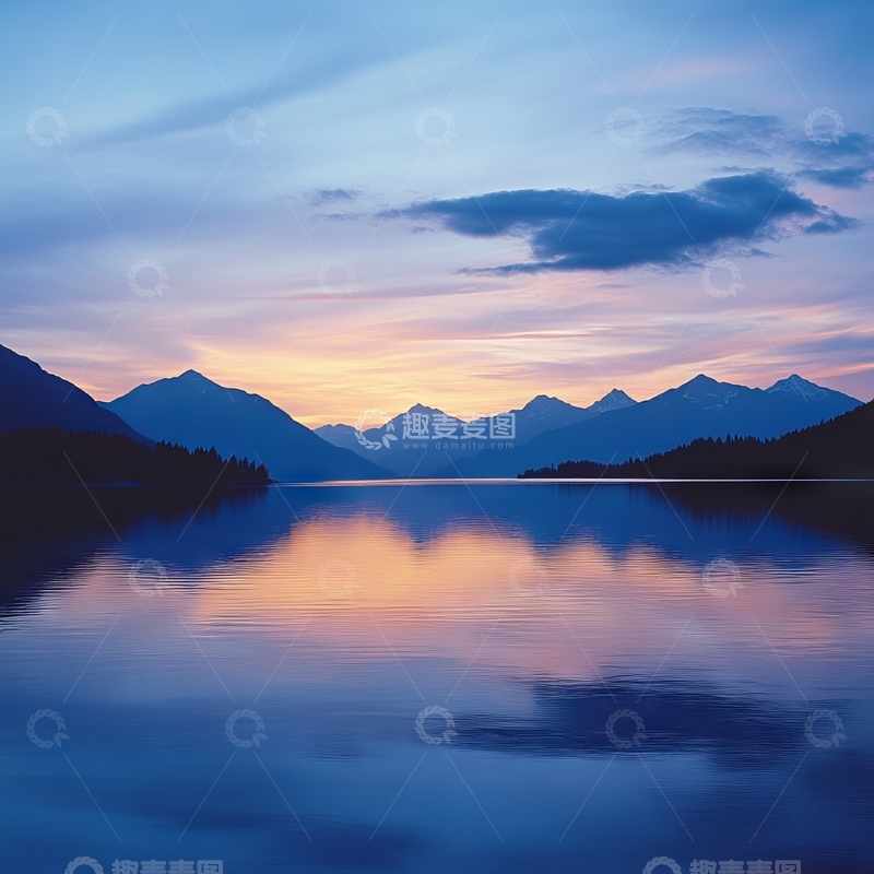 高清大图下载【趣麦麦图】湖面夕阳映山影