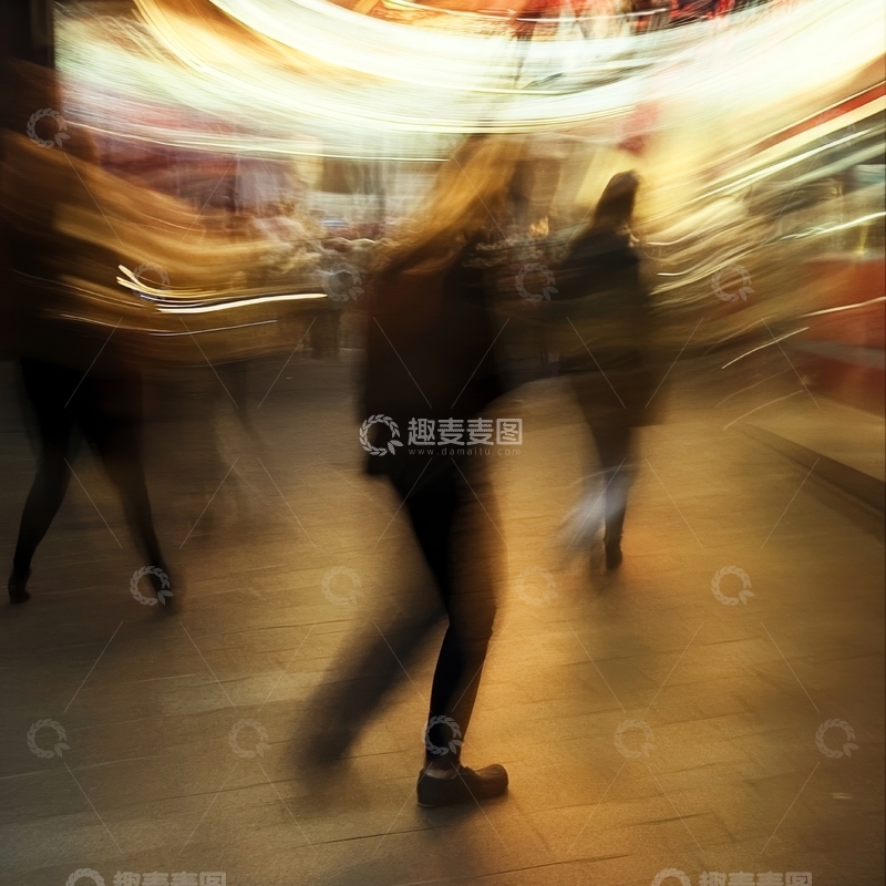 高清大图下载【趣麦麦图】模糊人影在室内空间中移动