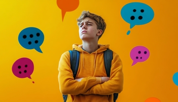 少年背书包，周围环绕对话气泡