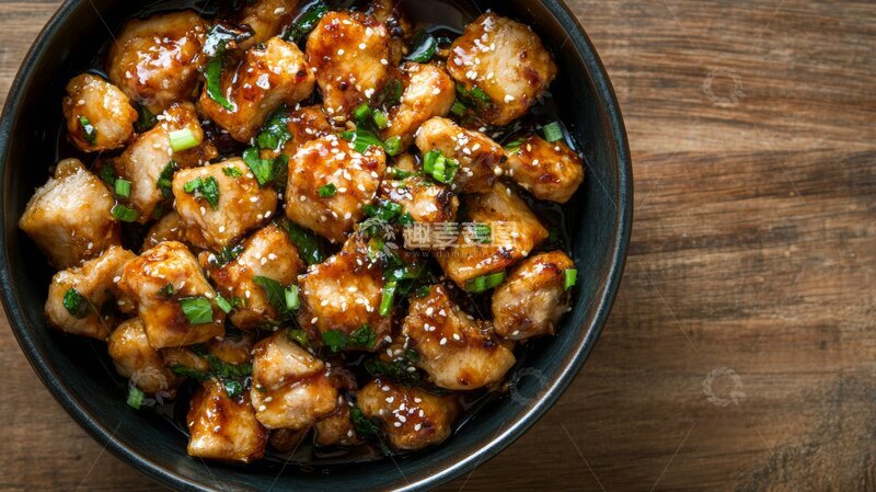 高清大图下载【趣麦麦图】蜜汁鸡肉丁配葱花