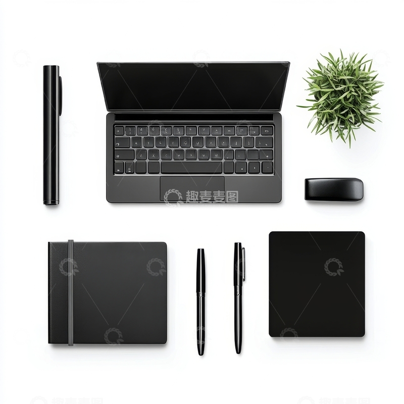高清大图下载【趣麦麦图】办公桌面布局：笔记本与文具