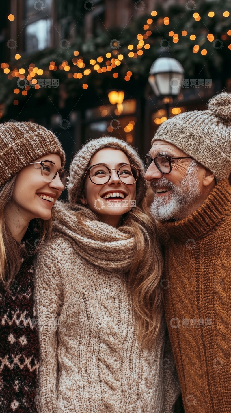 高清大图下载【趣麦麦图】冬日街头，三人温暖相伴