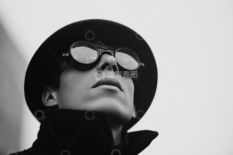 高清大图下载【趣麦麦图】黑帽墨镜人物肖像