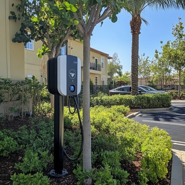 户外电动汽车充电站