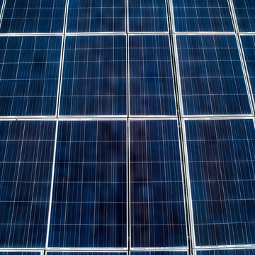 太阳能电池板的特写视图