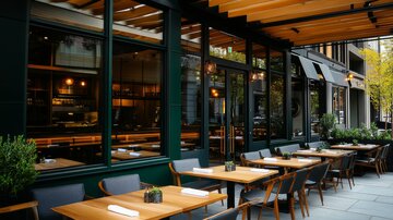 现代餐厅户外用餐区