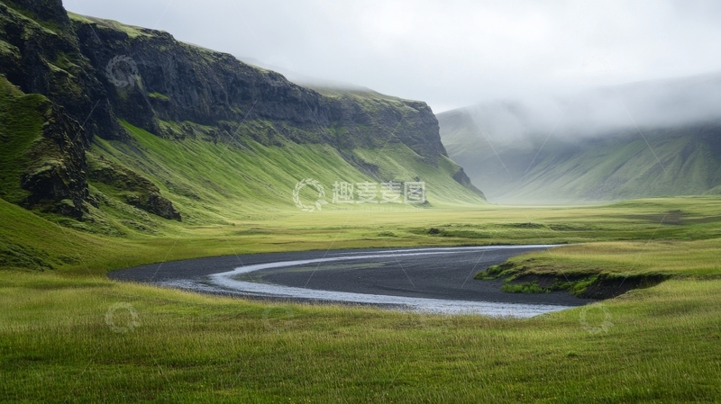 高清大图下载【趣麦麦图】山谷河流与绿野