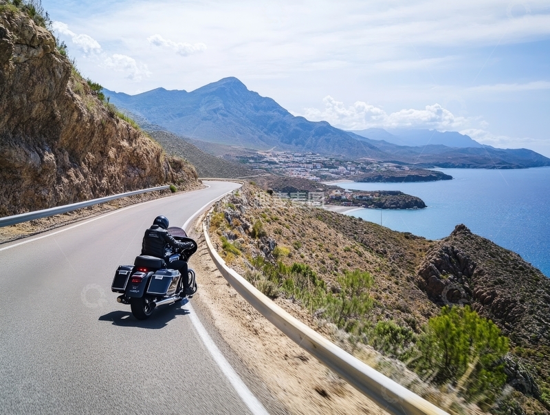 高清大图下载【趣麦麦图】摩托车沿海山道疾驰