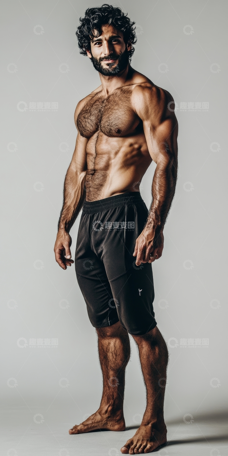 高清大图下载【趣麦麦图】健美男子展示肌肉