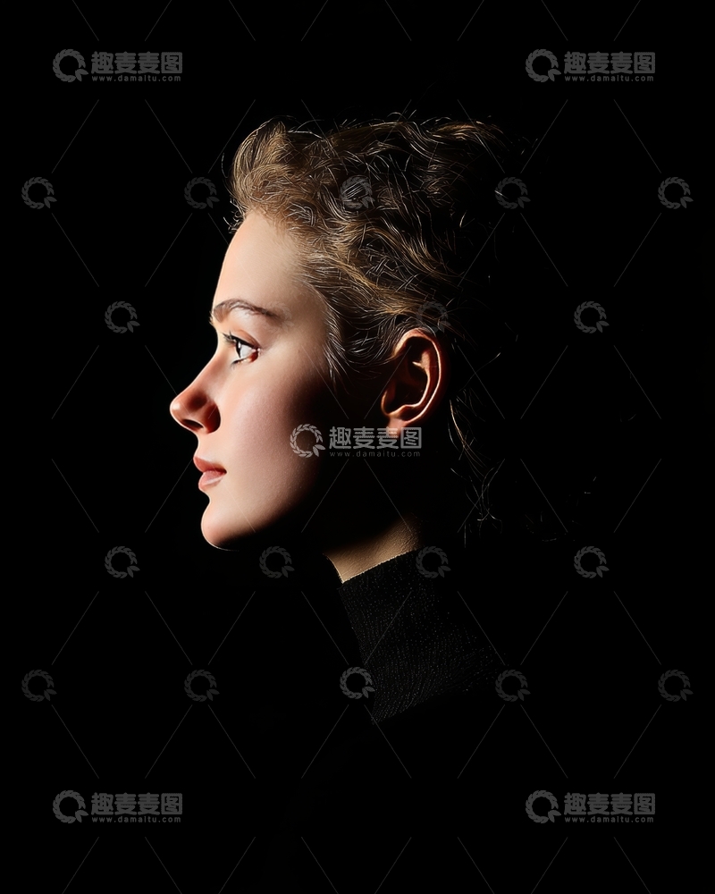 高清大图下载【趣麦麦图】侧脸光影下的女性肖像