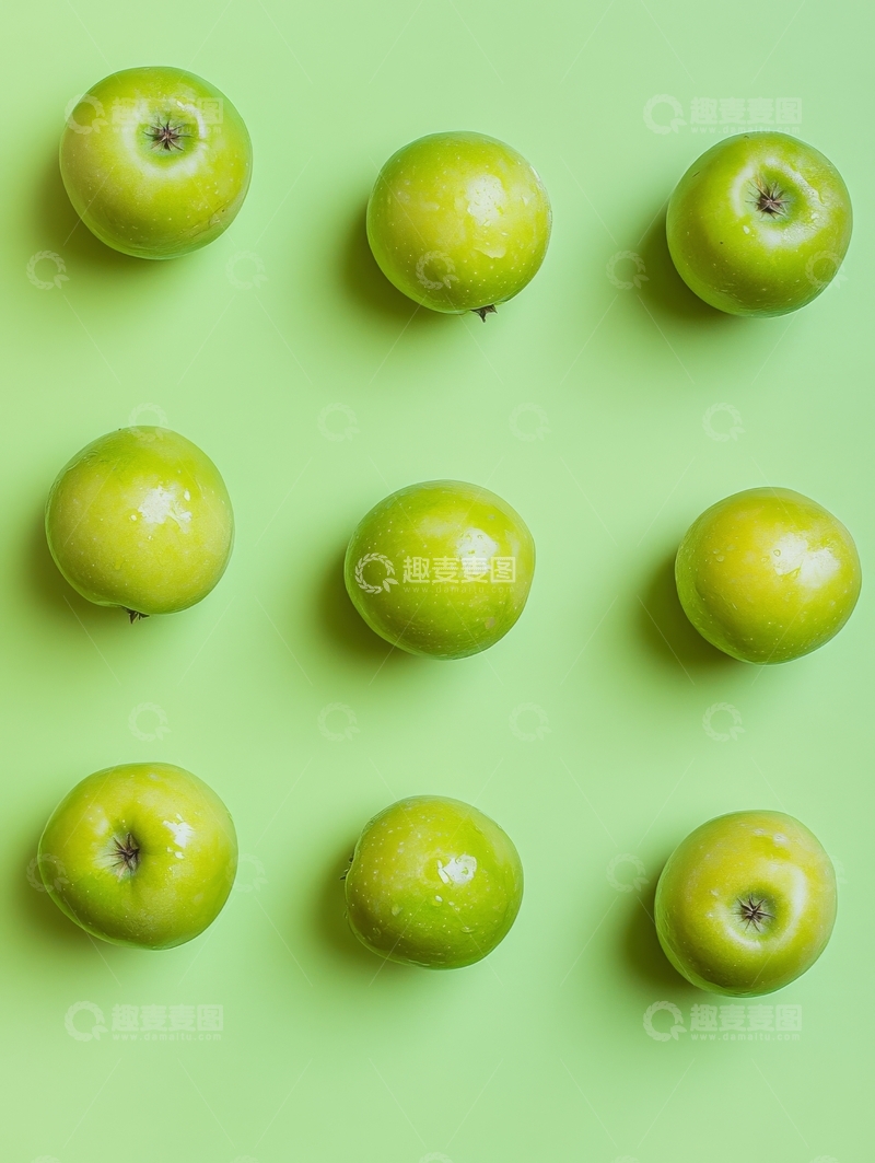 高清大图下载【趣麦麦图】绿色背景上的九个青苹果排列