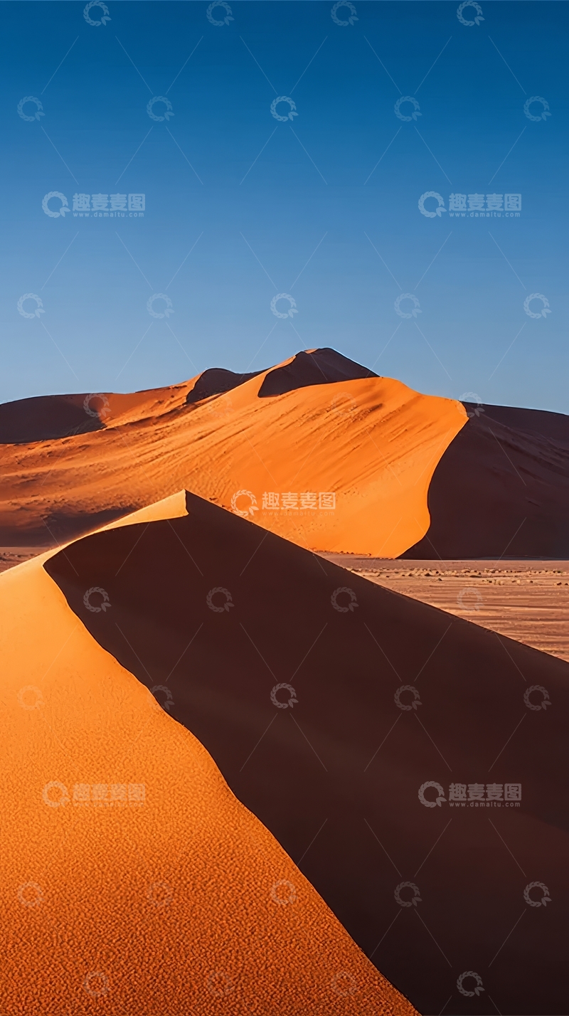 高清大图下载【趣麦麦图】金色沙漠沙丘与蓝天