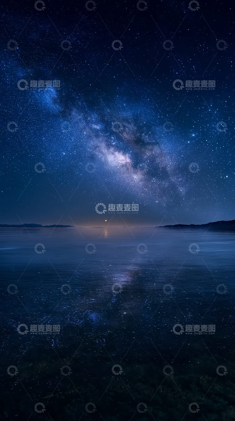 高清大图下载【趣麦麦图】银河横跨夜空，湖面倒映星辰