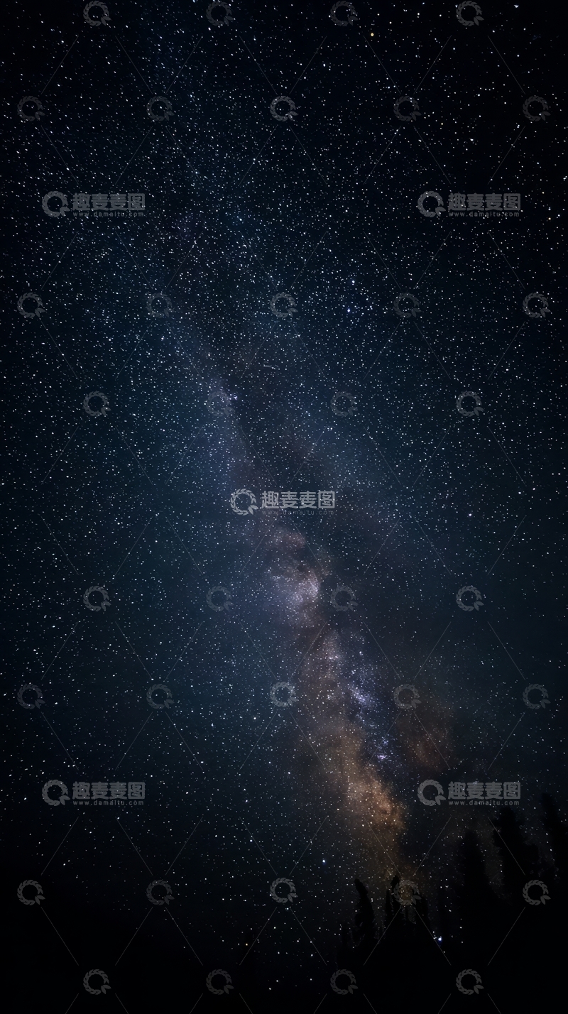 高清大图下载【趣麦麦图】银河横跨夜空，繁星点点