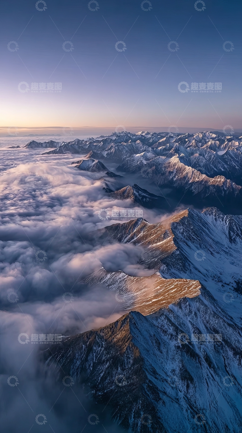 高清大图下载【趣麦麦图】雪山之巅云海缭绕