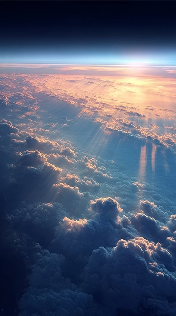 高空云层日出景象