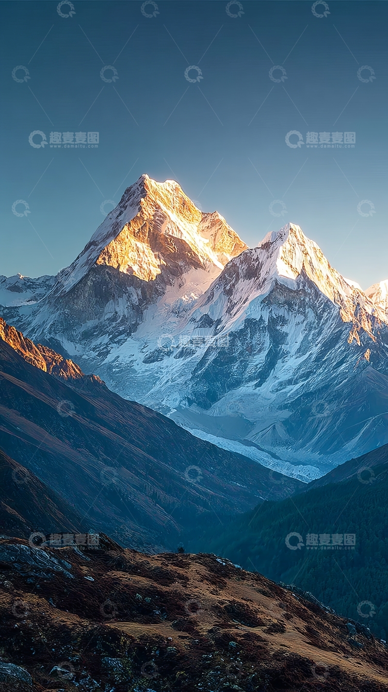 高清大图下载【趣麦麦图】雪山在晨光中闪耀