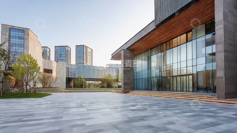 高清大图下载【趣麦麦图】现代建筑群前的开阔广场