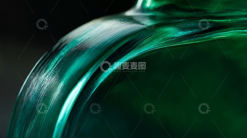 高清大图下载【趣麦麦图】绿色玻璃瓶的局部特写