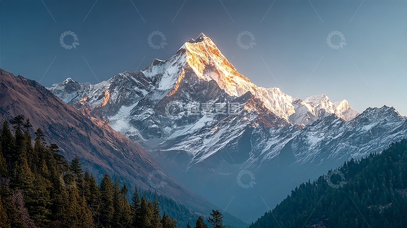 高清大图下载【趣麦麦图】雪山在晨光中闪耀光芒