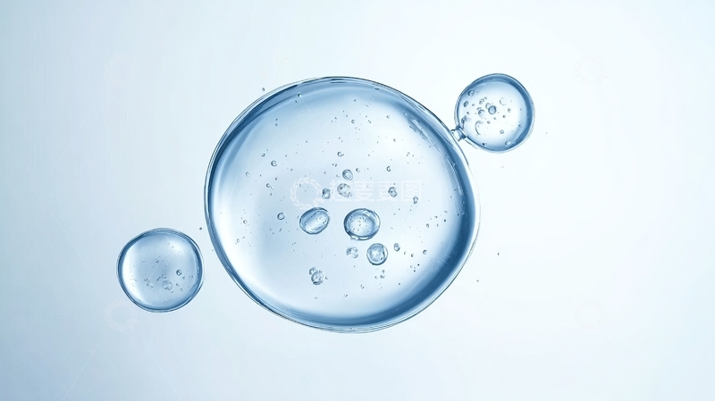 高清大图下载【趣麦麦图】透明液体中的气泡在白色背景上