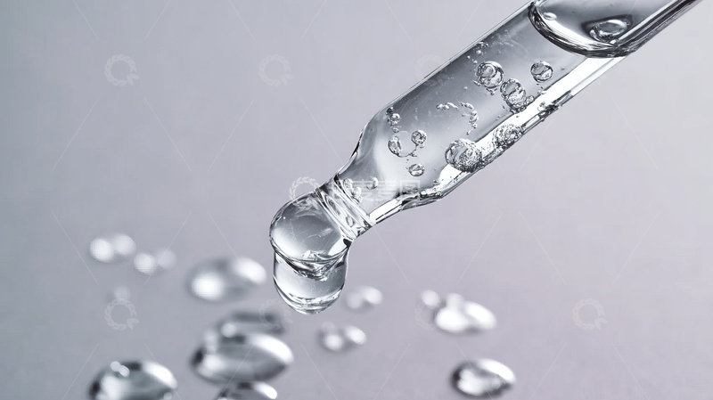 高清大图下载【趣麦麦图】滴管滴落透明液体形成水珠的特写镜头