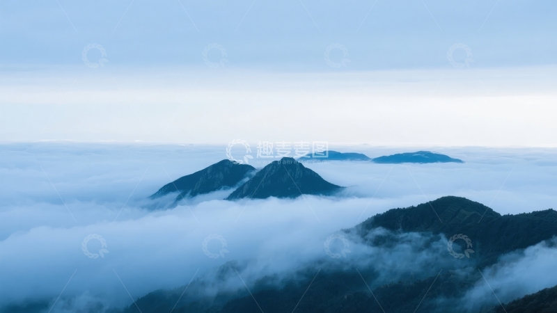 高清大图下载【趣麦麦图】云海缭绕的山峰景观