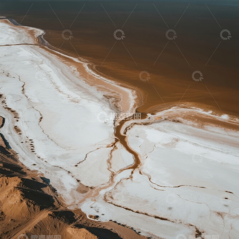 高清大图下载【趣麦麦图】-高空俯瞰盐湖地貌裂缝与色彩交织的自然景观