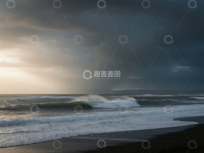高清大图下载【趣麦麦图】暴风雨来临海边波涛汹涌浪花拍岸
