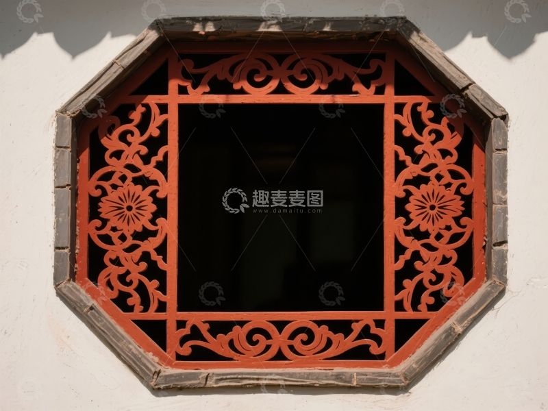高清大图下载【趣麦麦图】八角形红色雕花窗格特写