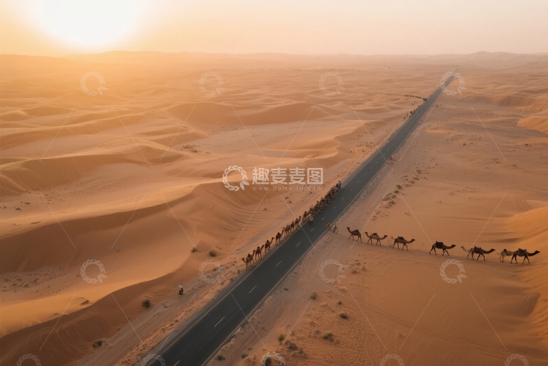 高清大图下载【趣麦麦图】驼队穿越沙漠长路的航拍景象