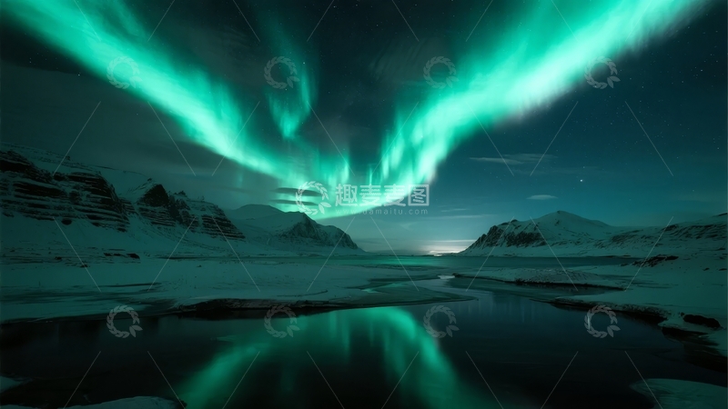 高清大图下载【趣麦麦图】极光映照雪原与河流的壮丽夜景
