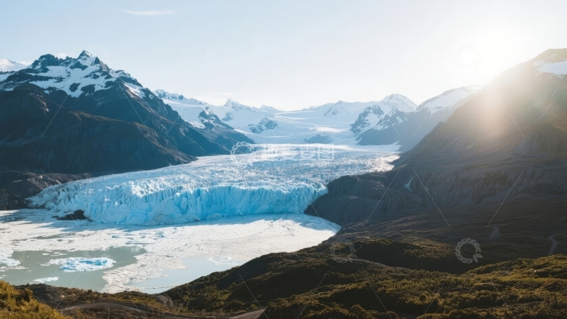 高清大图下载【趣麦麦图】-阳光照耀下的雪山冰川景观