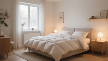 明亮温馨的卧室布置配有大床和自然光线