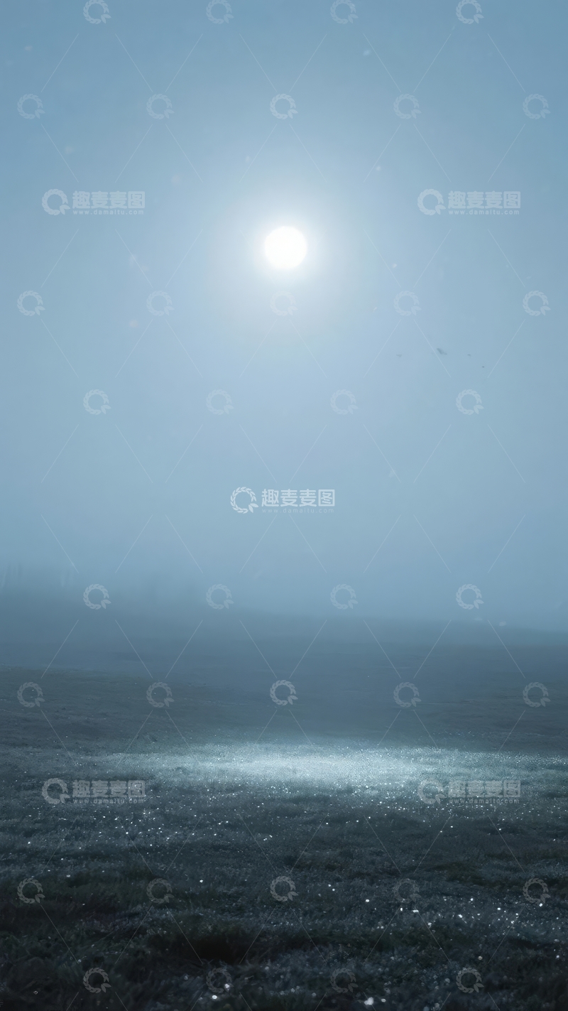 高清大图下载【趣麦麦图】雾气弥漫的夜空中一轮明亮的月亮