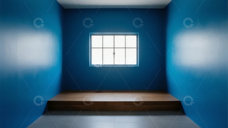 高清大图下载【趣麦麦图】蓝色房间内木质平台与明亮窗户的简约空间