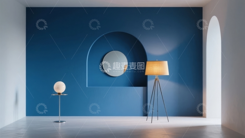 高清大图下载【趣麦麦图】蓝色墙面拱形设计搭配简约落地灯的现代室内空间