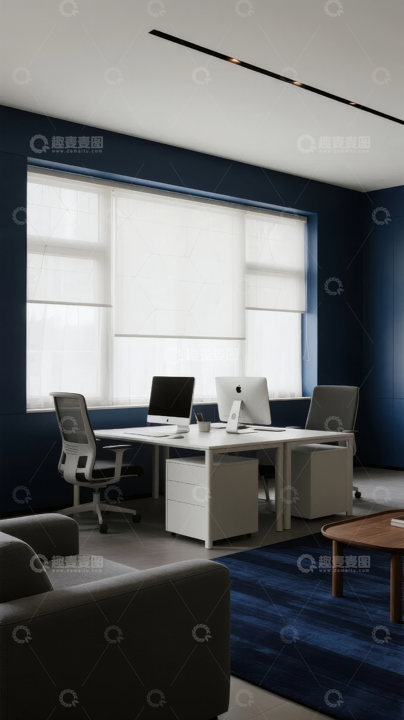 高清大图下载【趣麦麦图】现代办公室内景深蓝色墙面配白色办公桌和电脑