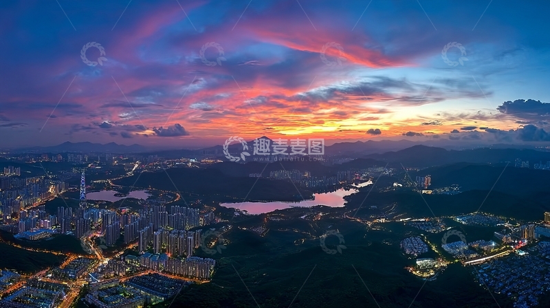 高清大图下载【趣麦麦图】城市日落时分的壮丽全景
