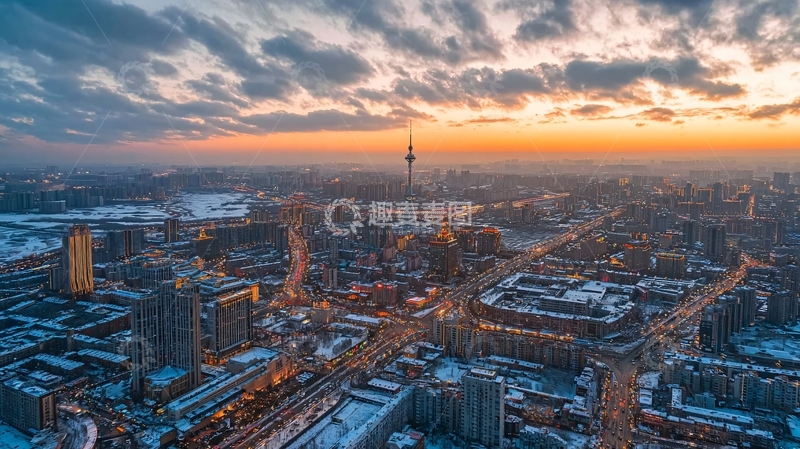 高清大图下载【趣麦麦图】雪后城市黄昏天际线航拍景观
