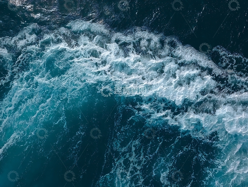 高清大图下载【趣麦麦图】深蓝色海浪翻滚白色泡沫