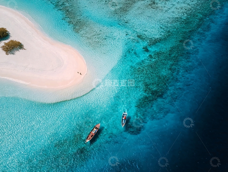 高清大图下载【趣麦麦图】俯瞰热带海岛碧海蓝天游船点缀