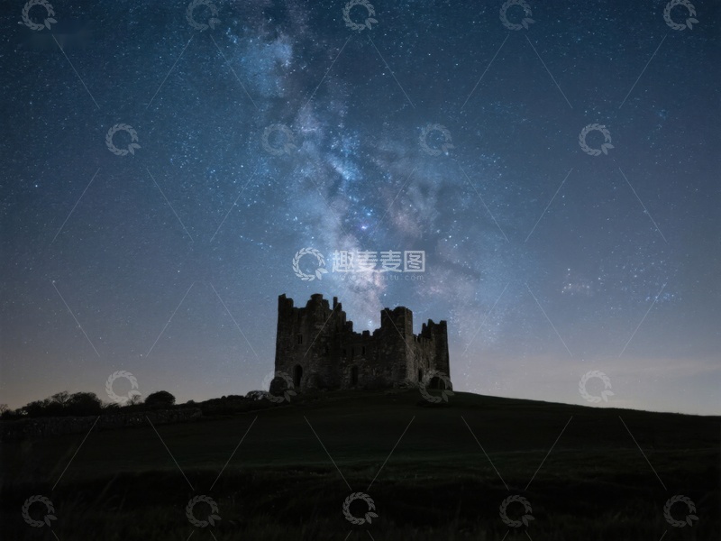 高清大图下载【趣麦麦图】夜空下的古堡剪影